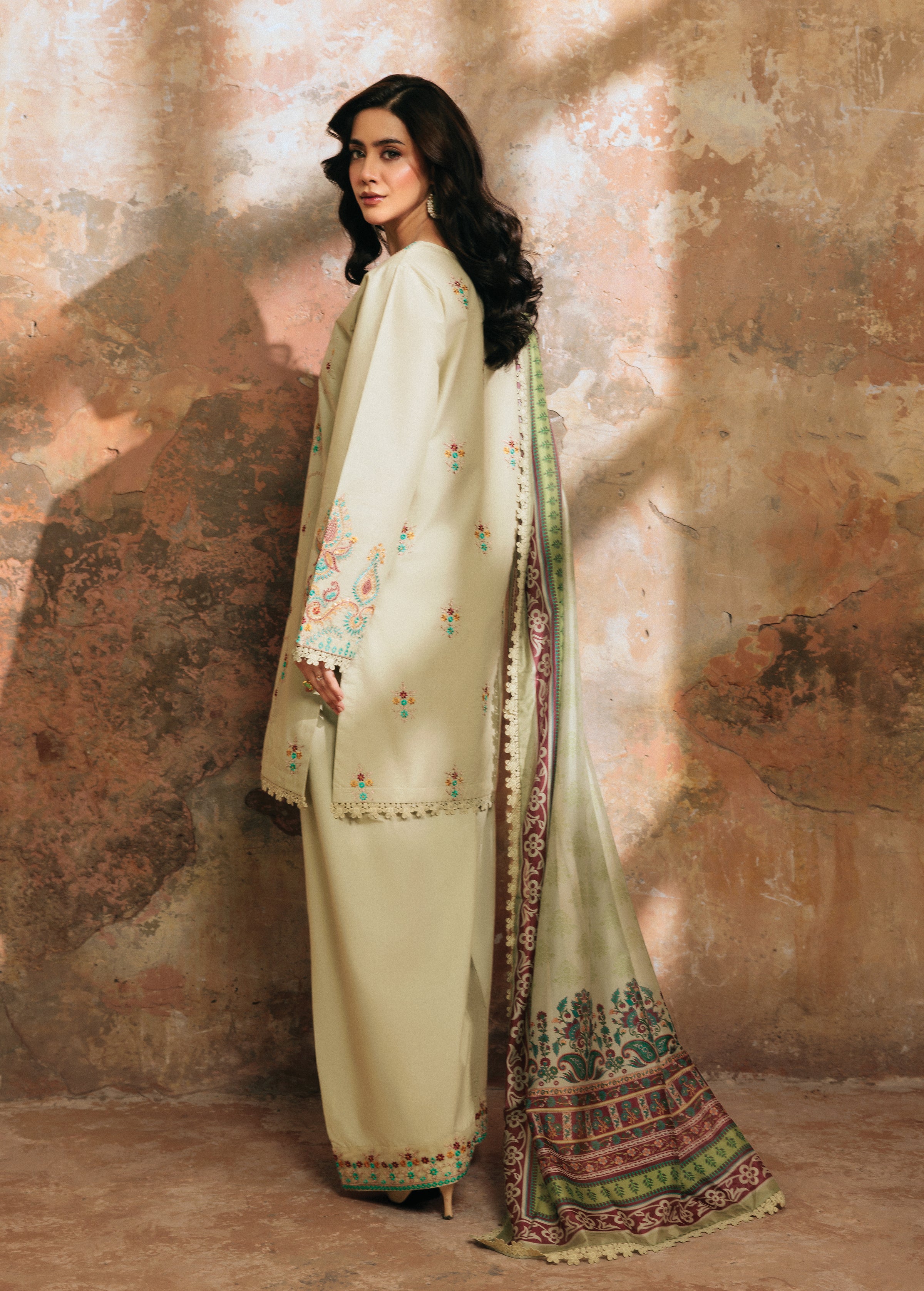 Velora - 3pc suit